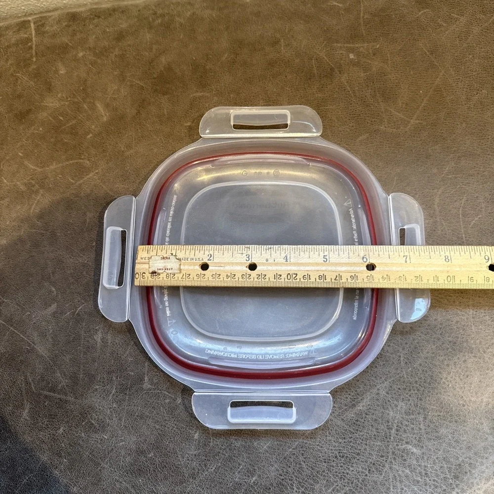 Rubbermaid Replacement Lid Seal 7L00 6.5x6.5 Red Inner Seal‎